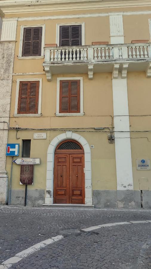 Piccolo Paradiso In Pieno Centro Castel Di Sangro Luaran gambar